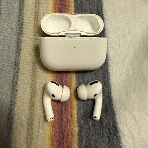 Apple White AirPods Pro Wireless Headset
